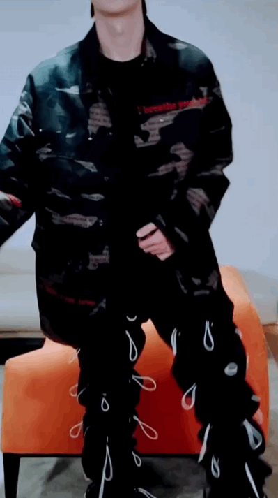 时尚探究社粉丝组团烧王一博裤子，松紧带裤的时尚，u1s1普通人真的驾驭不了