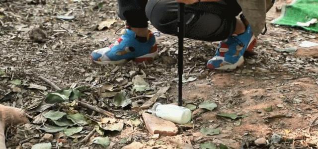 小米有品户外救命装备：航天材质，100+用法，能用于骨折固定