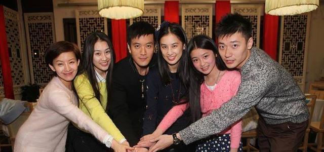 吃橘子的丸子|她曾暗讽28岁的黄圣依人老珠黄，因长相被杨子力捧，现在混成18线