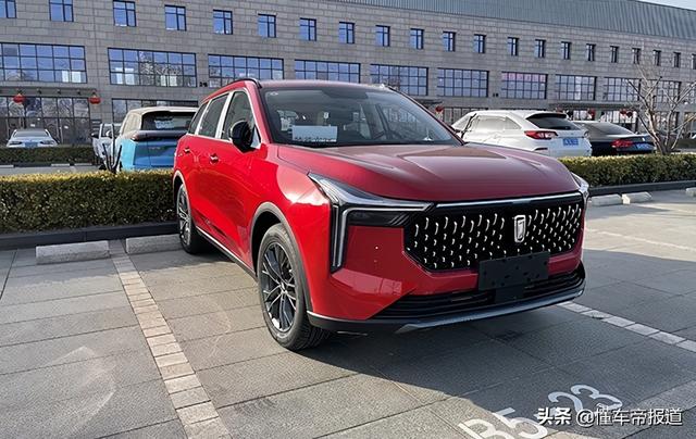 新车｜对标缤越和哈弗M6！定价多少合适？奔腾T55实车图曝光