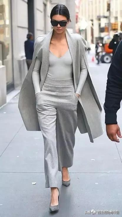 第五大道注意到这个小细节~你与时尚就是一“袖”之隔的距离