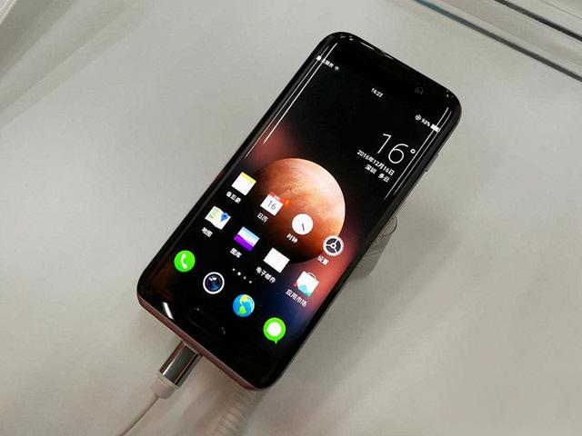 搬起石头砸自己的脚！只有华为损失惨重？你错了