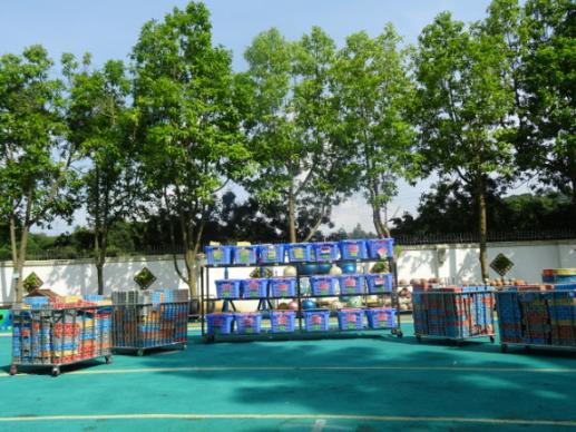 你的育儿经|当建构区搬到了户外,孩子能搭出一整个世界