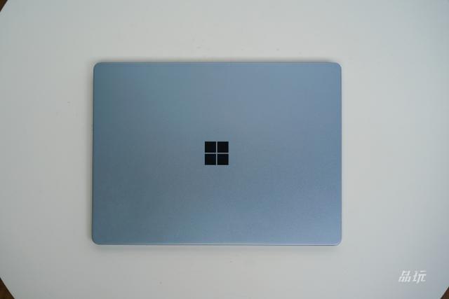 Surface Laptop Go 的入门级体验，用着用着就 Go 了