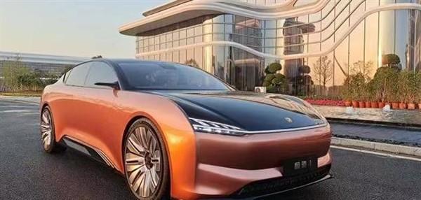 恒大新车上路了 网友：比特斯拉更抢眼