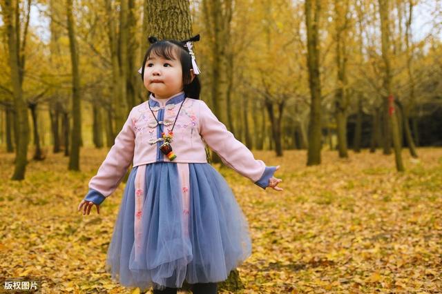 你的育儿经|孩子写的诗“我站在人群里，孤独得就像P上去的”15首孩子写的诗