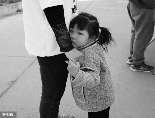 超级宝妈▲儿子成了触觉敏感型宝宝，原因有两个：一是剖腹产、二是没抚触