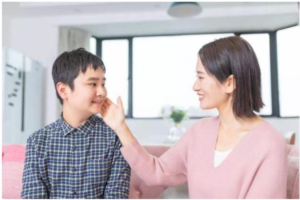 超级宝妈|爸爸质问女儿为啥学习不好，孩子说出了大实话，获70万网友点赞