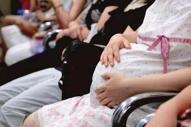 甜甜妈妈|超过35岁的高龄孕妇，一定不能忽视的4个注意事项，你清楚吗