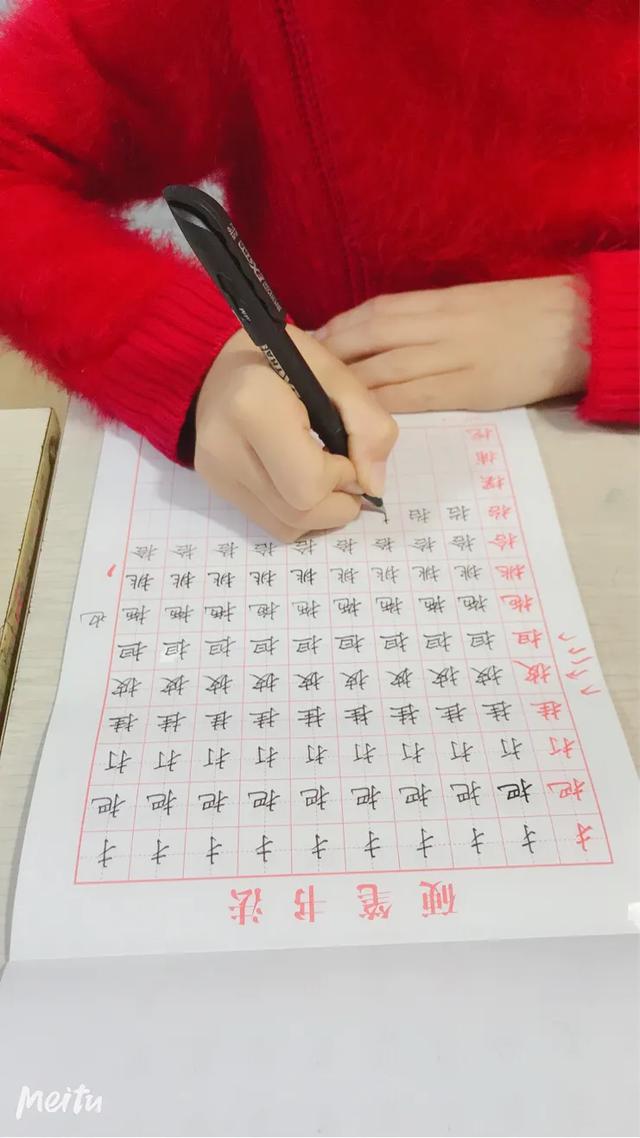 超级宝妈▲孩子学书法多大开始学习比较好比较好？
