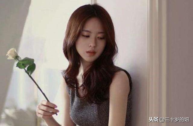 「超级宝妈」生娃只影响身材？其实女性容貌也在发生改变，果然“一孕老十年”