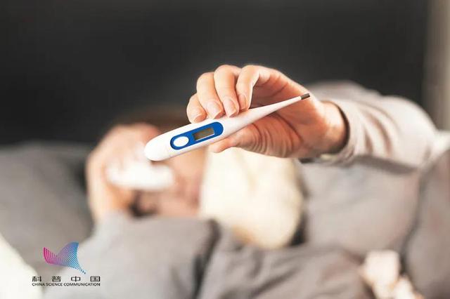 感冒|感冒了就得赶紧吃药？抗生素、维C也能防治？真相竟是…