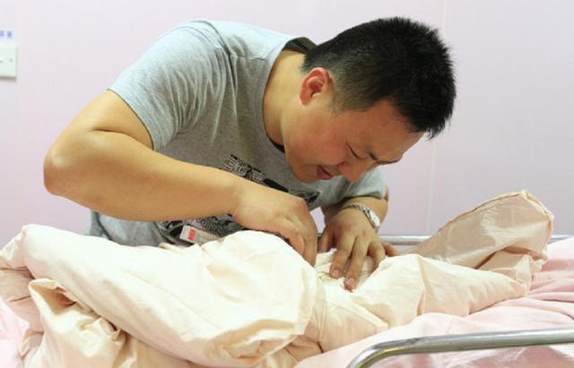 你的育儿经@“随性”宝妈给娃取名，没注意谐音，宝爸：真是一孕傻三年
