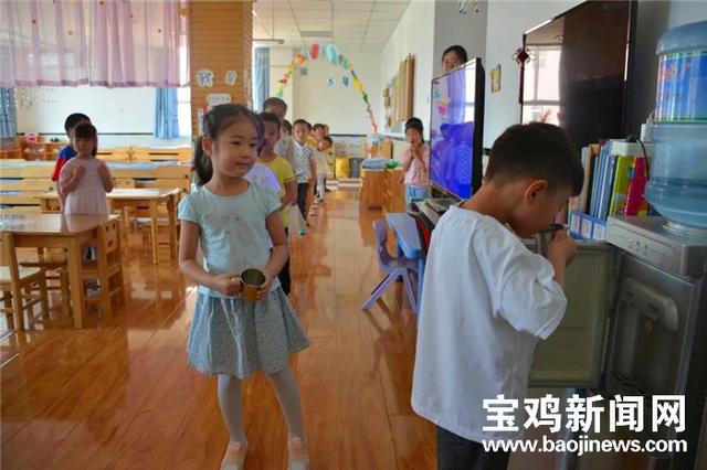 超级宝妈|宝鸡555所幼儿园按时开学“六个突出”保障孩子健康