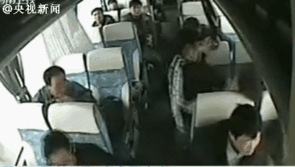 「你的育儿经」家长们看过来！孩子返校，交通安全不能忘！