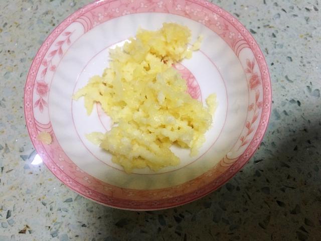 大鱼大肉吃得太腻，来盘凉拌菠菜，营养好吃还解腻