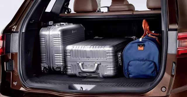 20万也能买中大型SUV？这几款车空间堪比“大床房”