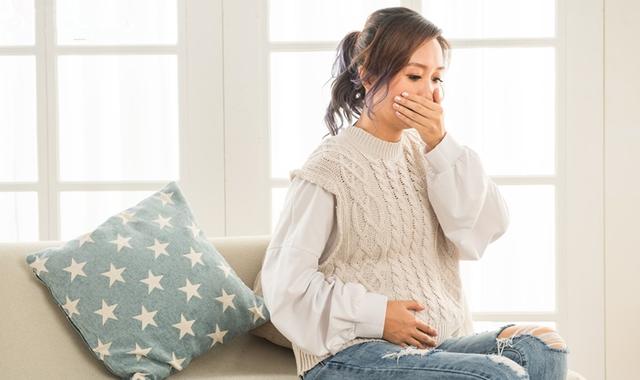 【超级宝妈】一怀孕就吐不停？按摩这部位可有效消除恶心感！