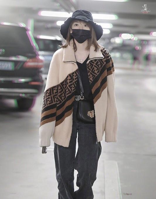 金色年华录|特殊时期，杨幂、郑爽、热巴等女神们戴上口罩，你还认得出吗？