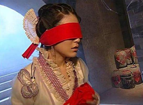 《包青天2》中的陆湘湘，是戏份最短的星女郎，现年近四十要带货|电影工厂