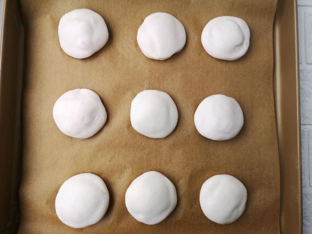 芝士糯米饼，软糯香甜，早饭下午茶是不错的选择，好吃又好看