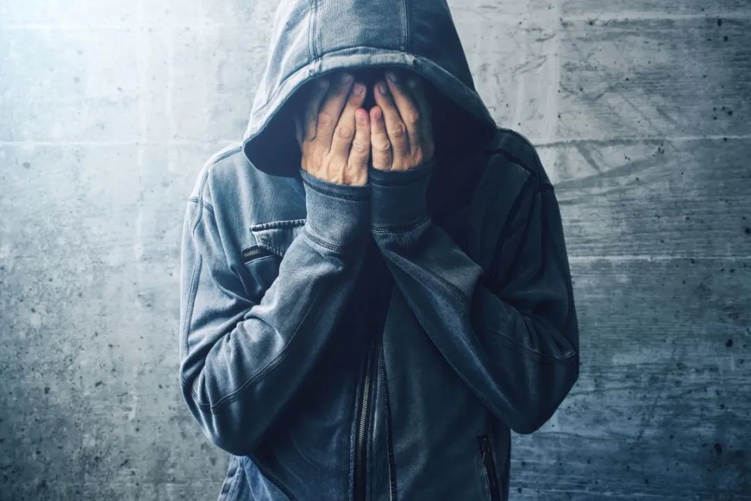 [四野细雨]孩子是我生的，但我老公产后抑郁了：男人矫情起来，相当可怕！