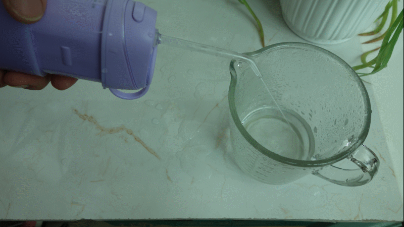 口腔清洁新工具，深度洁牙新体验——罗曼与丁香医生联名款冲牙器