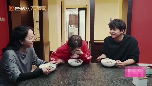 fun娱乐|岳母做饭不好吃，谁看清李佳航用啥拌饭吃？明星背后的心酸