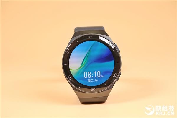 环球网@支持100种运动模式 华为Watch GT2e曜石黑开箱图赏