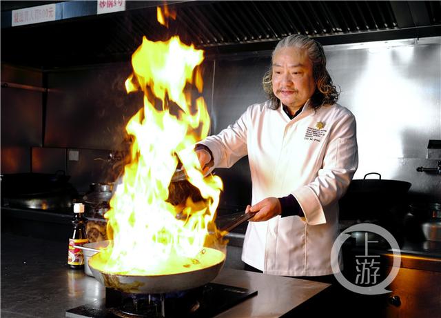 从业34年 他在三尺厨房铸就百味人生