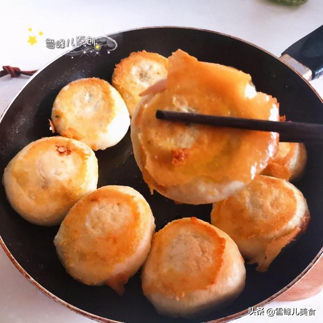 利津水煎包难怪驰名，原来真的是太好吃了，自己做馅大多汁，鲜香