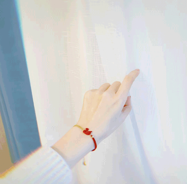 时尚探究社施华洛世奇火了125年的奢侈品牌，人造玻璃，价格却堪比天然水晶