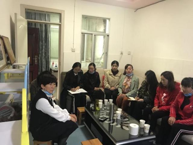 「你的育儿经」富源：中安中心幼儿园举行课题结题研讨活动