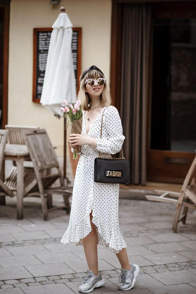 时尚探究社今夏穿裙子千万别配这四双鞋,简直丑哭啦