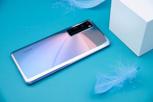 为何很多人宁愿选华为nova7pro，不选小米10青春版呢？