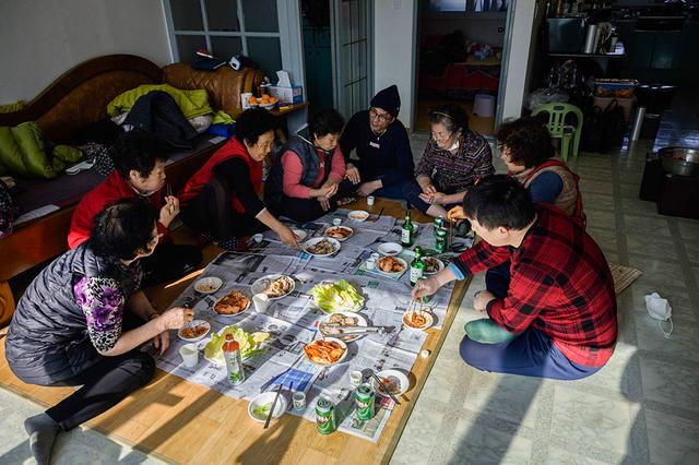 「图集」越冬仪式感，韩国家庭腌制泡菜