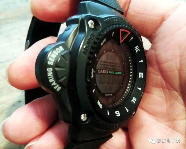 卡西欧飞碟式罗盘方位器——CASIO CPW 220