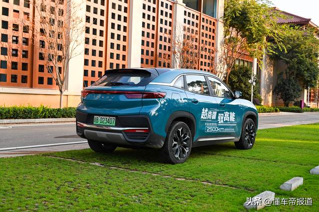 新车 | 北有“大狗”南有“蚂蚁”花15万想买中型SUV？