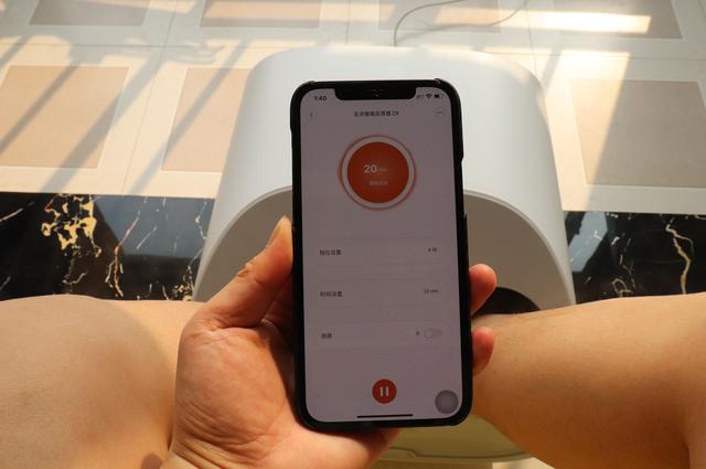 年轻人何必只泡枸杞，加上左点小仙智能蒸汽足浴盆会更舒爽
