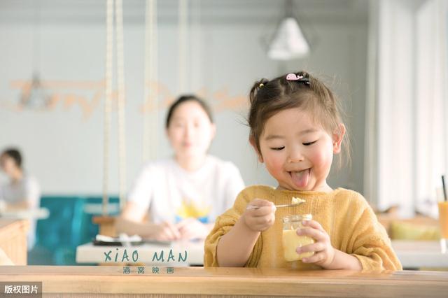 超级宝妈|1-2岁孩子爱你的5个表现
