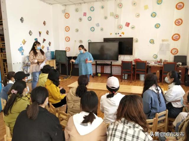你的育儿经|卓尼幼儿园开园啦！直击“神兽归园”第一现场！