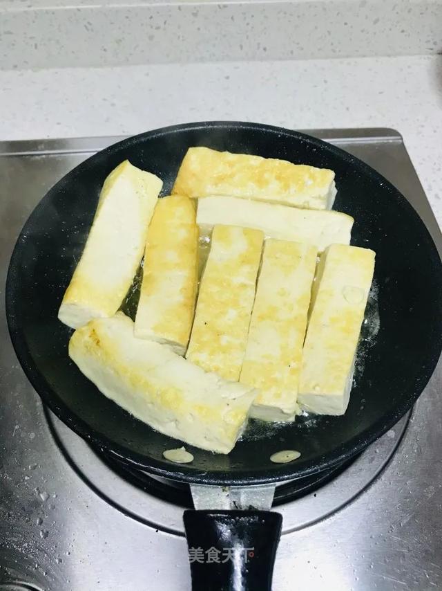 孜然豆腐：吃出烧烤味，好吃到停不了口！