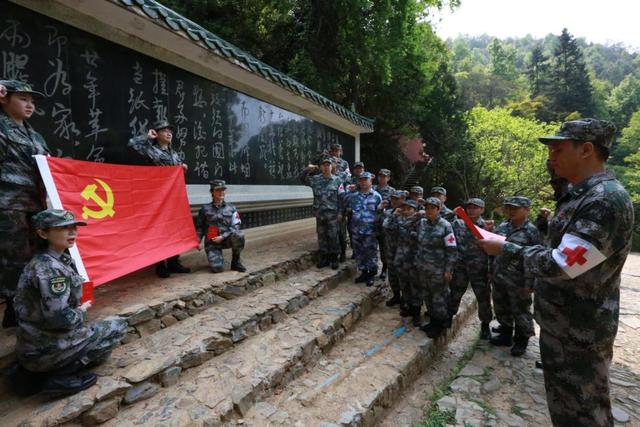 医疗队|“生命线”延伸在巡诊一线——南部战区总医院结合巡诊工作提升党性教育实效记事