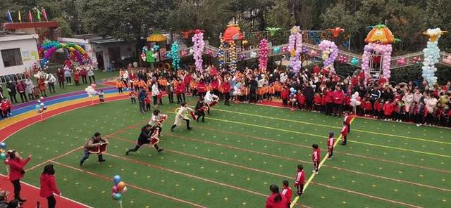 富源县营上镇中心幼儿园积极开展冬季亲子游戏活动