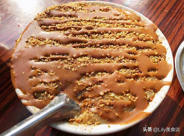 国内7种“尴尬”的小吃，本地人当“宝”，游客：不想再吃第二次