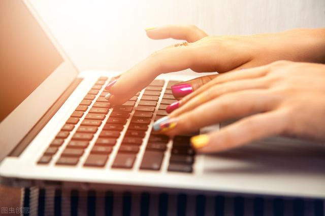 阿里程序员回老家被哥们吐槽，破IT就破IT，还阿里巴巴