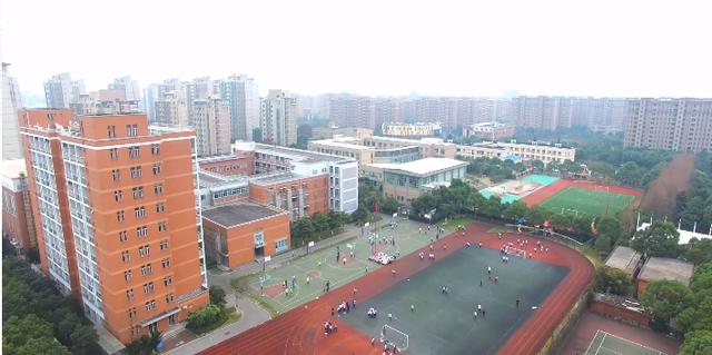 夕阳下的彩虹■霸气改名！上海这17所学校被批准改校名了！名校资源加持！还有一所从民办转公办了！
