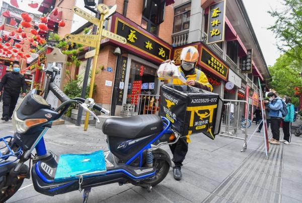 [光明网]“早餐之都”在回来的路上了，热干面、豆皮外卖订单量不断攀升