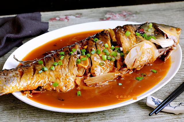 冬日简单好做的烧菜，好吃又下饭，连菜汤都忍不住来泡饭