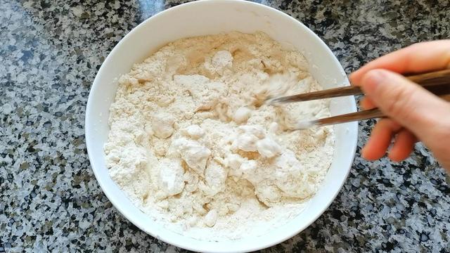 山药这样做，大小朋友抢着吃，香甜松软，好吃又有营养，老少皆宜
